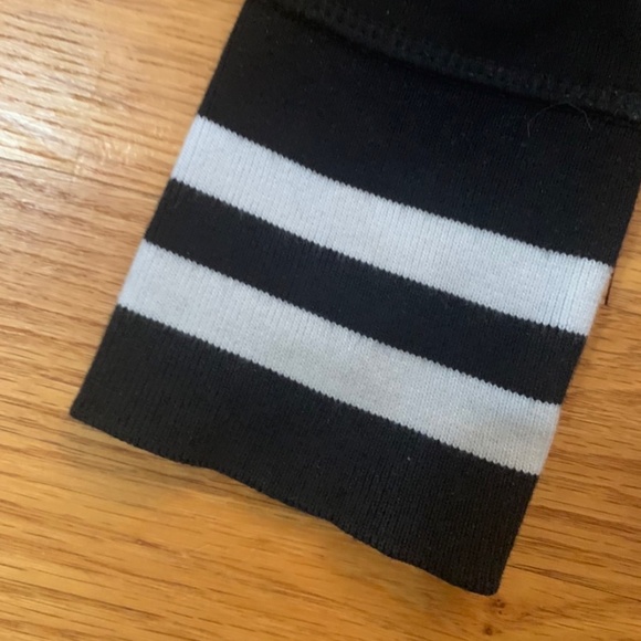 H&M black sweater - Picture 3 of 4